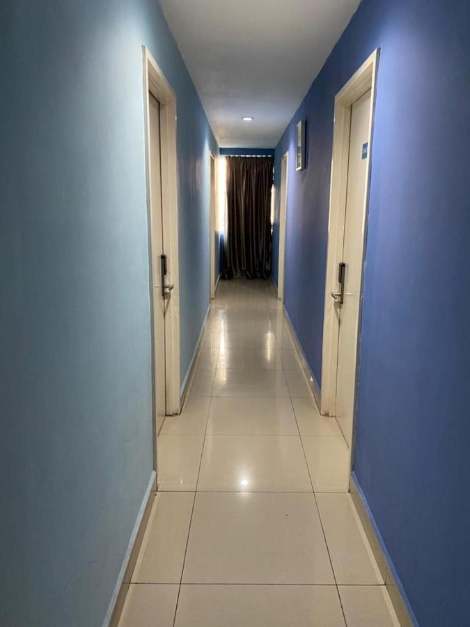 Hotel Zamburger Kota Damansara Exterior foto