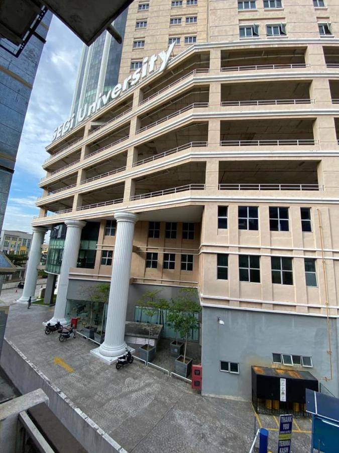 Hotel Zamburger Kota Damansara Exterior foto